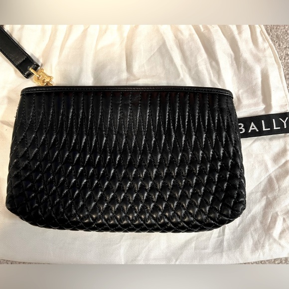 1990’s Vintage Bally Small Black Leather Wristlet - Picture 2 of 5
